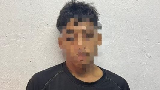 砂拉卓警方展开路检行动