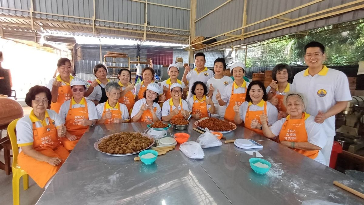 手工包点制作现场