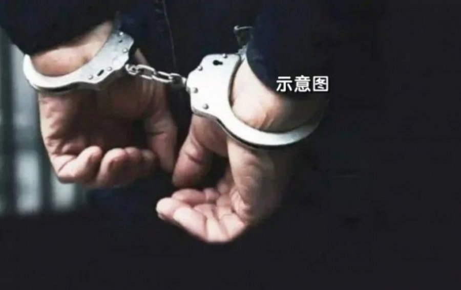 马来西亚警方起获巴冷刀等证物